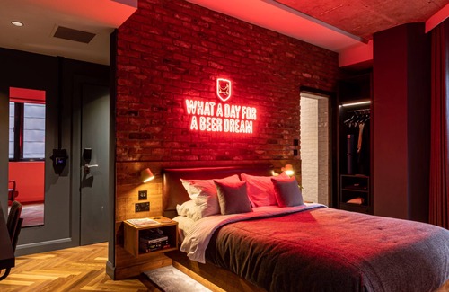 Manchester City Centre Hotel | BrewDog DogHouse Manchester