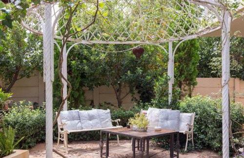 Heidelberg Bed & Breakfast | Bri-Shel Manor B&B