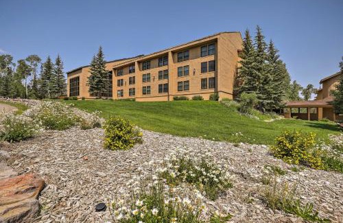 Brian Head Wohnung | Brian Head Condo with Pool Access - Steps to Resort!