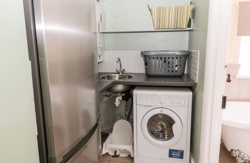 Wooler Hütte | BRIDGE END BOTHY, pet friendly, character holiday cottage in Wooler