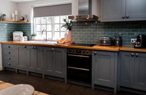 Stainforth Haus | Bridge End Cottage