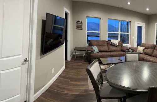 Lakeside Estates Haus | Bridge Pointe at Norris Lake