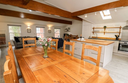 Howey Hütte | Bridgend Cottages