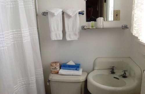 Bridgeport Hotel | Bridgeport Inn