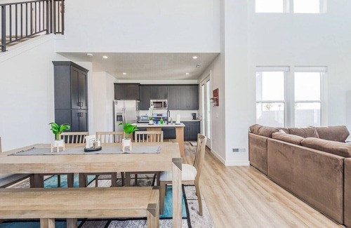 West Jordan Haus | Bright 3BR Home: Fenced Yard, New Build, Sleeps 7!