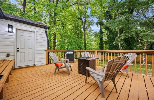 Church Street Haus | Bright 3BR Upstairs Unit - Summerhill