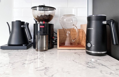 Wheaton Haus | Bright Cape Cod, Perfect for Families, Near Metro