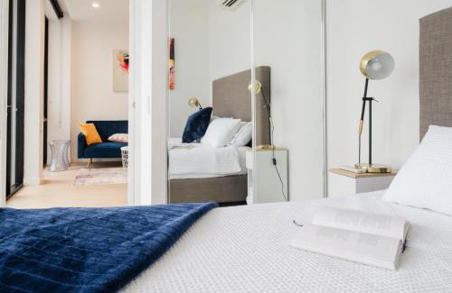 Spring Hill Wohnung | Bright CBD 2 bedroom resort-style escape