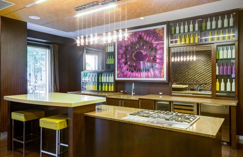 George Washington University Wohnung | Bright Foggy Bottom 1BR w/ W/D, Pool & Gym, nr Georgetown, by Blueground