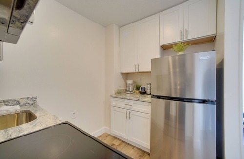 Gadsden Wohnung | Bright Gadsden Apartment ~ 10 Mi to Dive Land Park