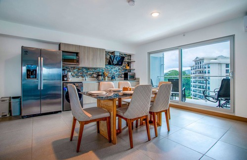 Barrio Los Villalobos Wohnung | Bright & Modern Condo in Jacó – Steps from the Beach