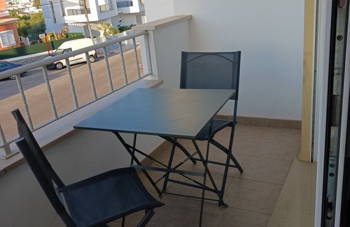Montes de Alvor Wohnung | Bright, quiet apartment. Close to town center and beaches.