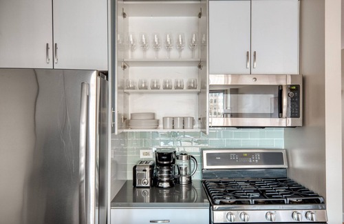 Upper West Side Wohnung | Bright UWS 2BR w/ Gym, Doorman & Elevator, nr Central Park, by Blueground