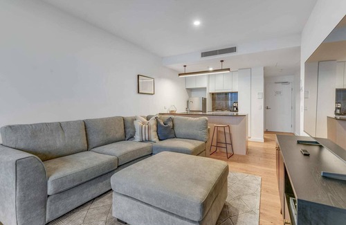 South Brisbane Wohnung | Resort Living 2BR with Pool, Spa, Gym & Parking