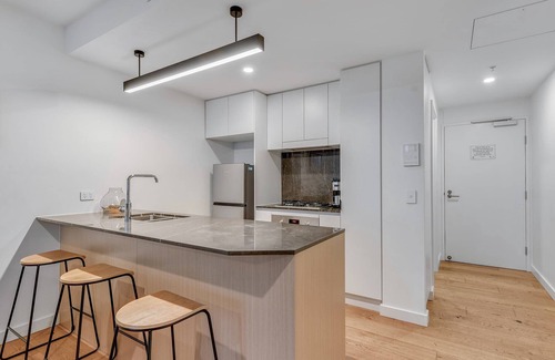 South Brisbane Wohnung | Resort Living 2BR with Pool, Spa, Gym & Parking