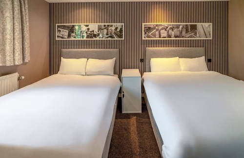 Wilmslow Hotel | Britannia Airport Inn Manchester