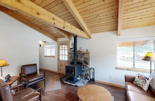 Sula Haus | Broad Axe - Cabin #1 - Main Residence
