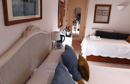 Upper Town Haus | Brocks Guest House