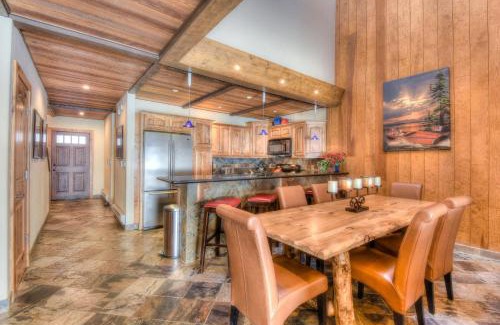 Brockway Haus | Brockway Springs Lodge Steps to Lake Access