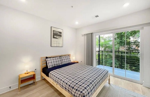 Brookland Bed & Breakfast | Brand NEW Home | Outdoor Dining with Pleasant View