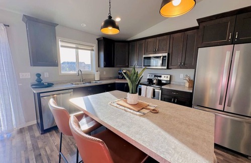 West Fargo Haus | Brooks Harbor Bi-Level