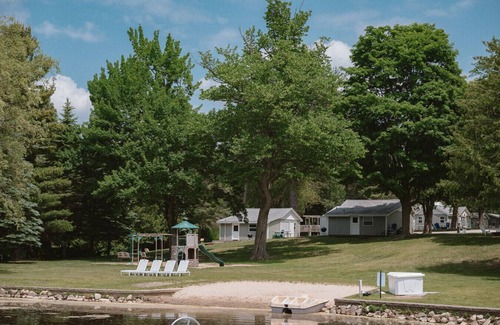 Grawn Haus | Brookside Cottages and Resort Fayes Cottage