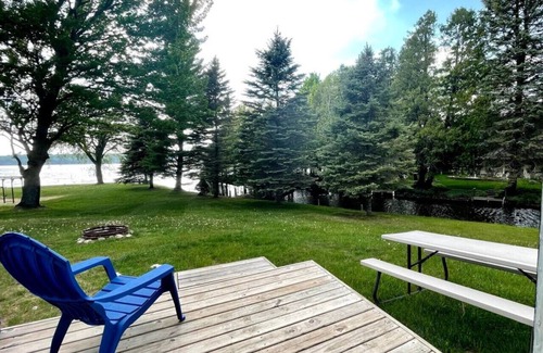 Grawn Haus | Brookside Cottages and Resort Brookside Cottage