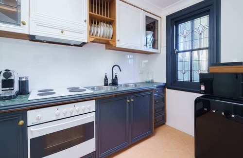 Leura Hütte | Bryn-y-Mor Cottage/ Romantic / Fireplace/Couples