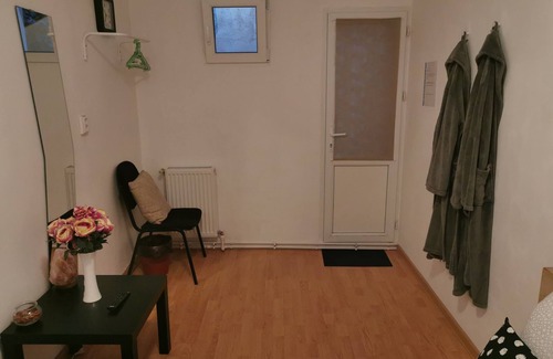 Bucharest City-Centre Haus | BUKAREST CENTER - PRIVATE ROOM # 4 KOSTENLOSES WiFi