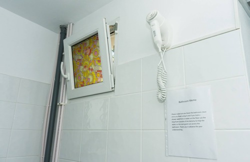 Bucharest City-Centre Haus | BUKAREST CENTER - PRIVATE ROOM # 4 KOSTENLOSES WiFi
