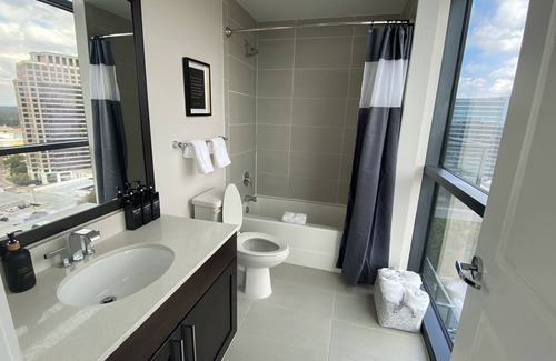 Lenox Eigentumswohnung | Buckhead Penthouse in the Sky