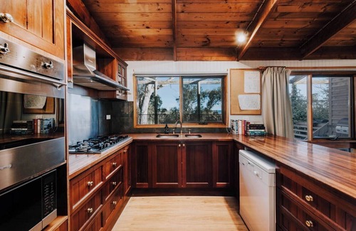 Budgee Budgee Haus | Budgee Budgee Farm 33 Acres of Pure Bliss