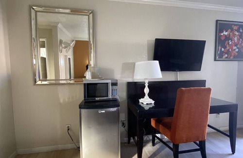 Lakeside Park Hotel | Budget INN At The Heavenly Gondola