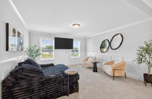 Buford Haus | Buford Beauty - Stay for 10