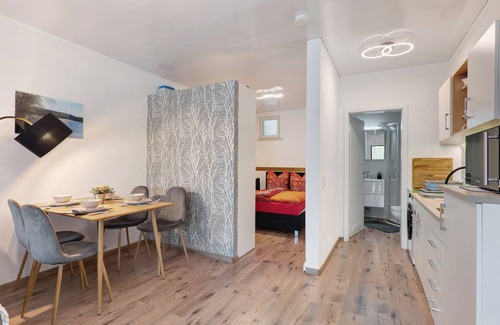 Zaberfeld Haus | Bungalow '1' mit privater Terrasse, Wi-Fi und Klimaanlage
