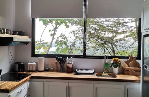 Paquera Haus | Bungalow 14, ocean view to famous Isla Tortuga , kitchen, floor 1