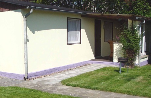 Karlsburg Haus | Bungalow with terrace and barbecue