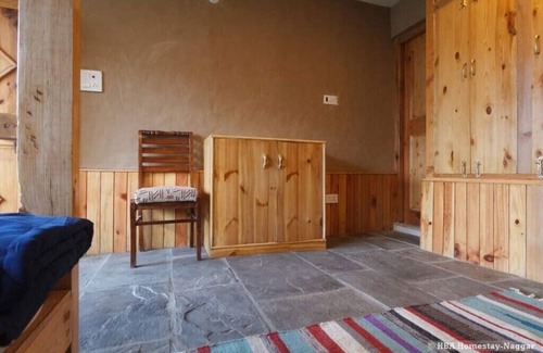 Naggar Haus | Etagenbetten in HBA Homestay in Naggar Dorf