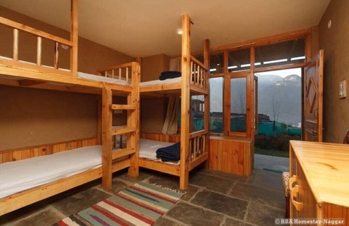 Naggar Haus | Etagenbetten in HBA Homestay in Naggar Dorf