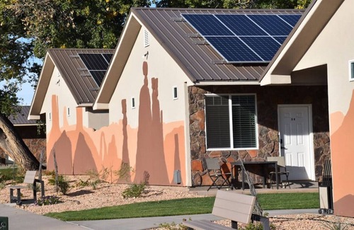 La Verkin Kabine | Bunkhouse 5A Under Cottonwood Trees