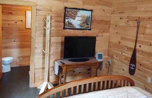 Lincoln Hütte | Bunkhouse w/electric and full bath