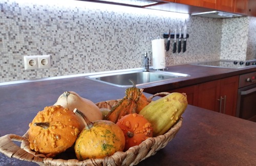 G.K. Bratya Miladinovi Wohnung | Апартаментът е разположен до Бургаски Свободен Университет.