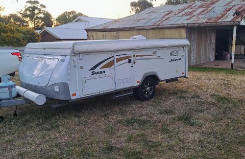 Burra Sonstige | Burra Huge Backyard