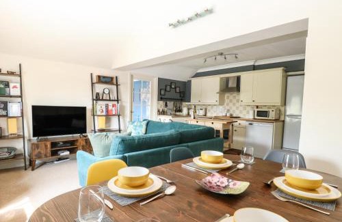 Stalham Haus | Burtons Mill Retreat
