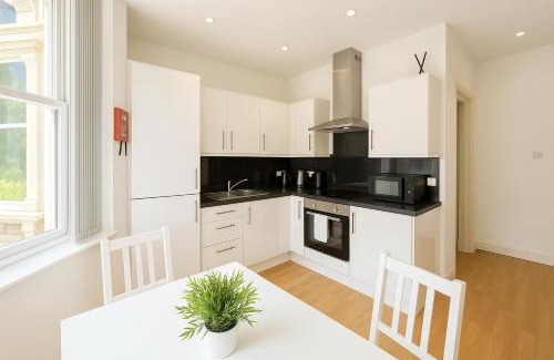 Cathays Wohnung | Bute Park Apartment w/Heating + Private Bathroom