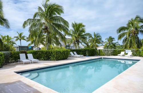 James Cistern Haus | Buttonwood Reserve Main Lodge home