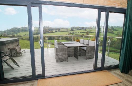 Kingswood Haus | Bwncath