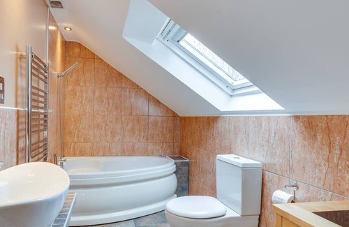 Margam Haus | Das Bwthyn Glyn befindet sich auf einem Bauernhof am Rande des Nationalparks Brecon Beacons und ist traditionell gebaut