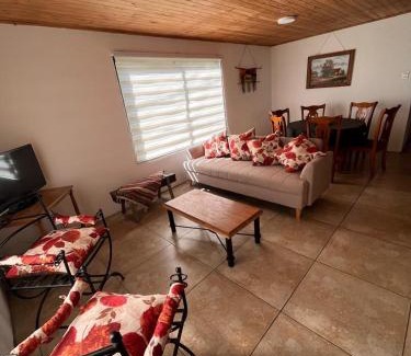 Curico Haus | Cómoda Cabaña ubicada en Camino zapallar