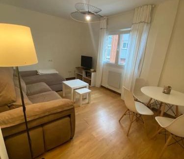 Distrito Sur Wohnung | Cómodo alojamiento en Gijón